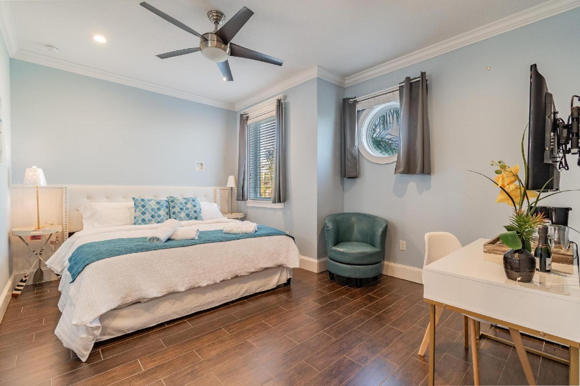 Playa Esmeralda Home! Bradenton Beach Now Open!!! Exterior photo